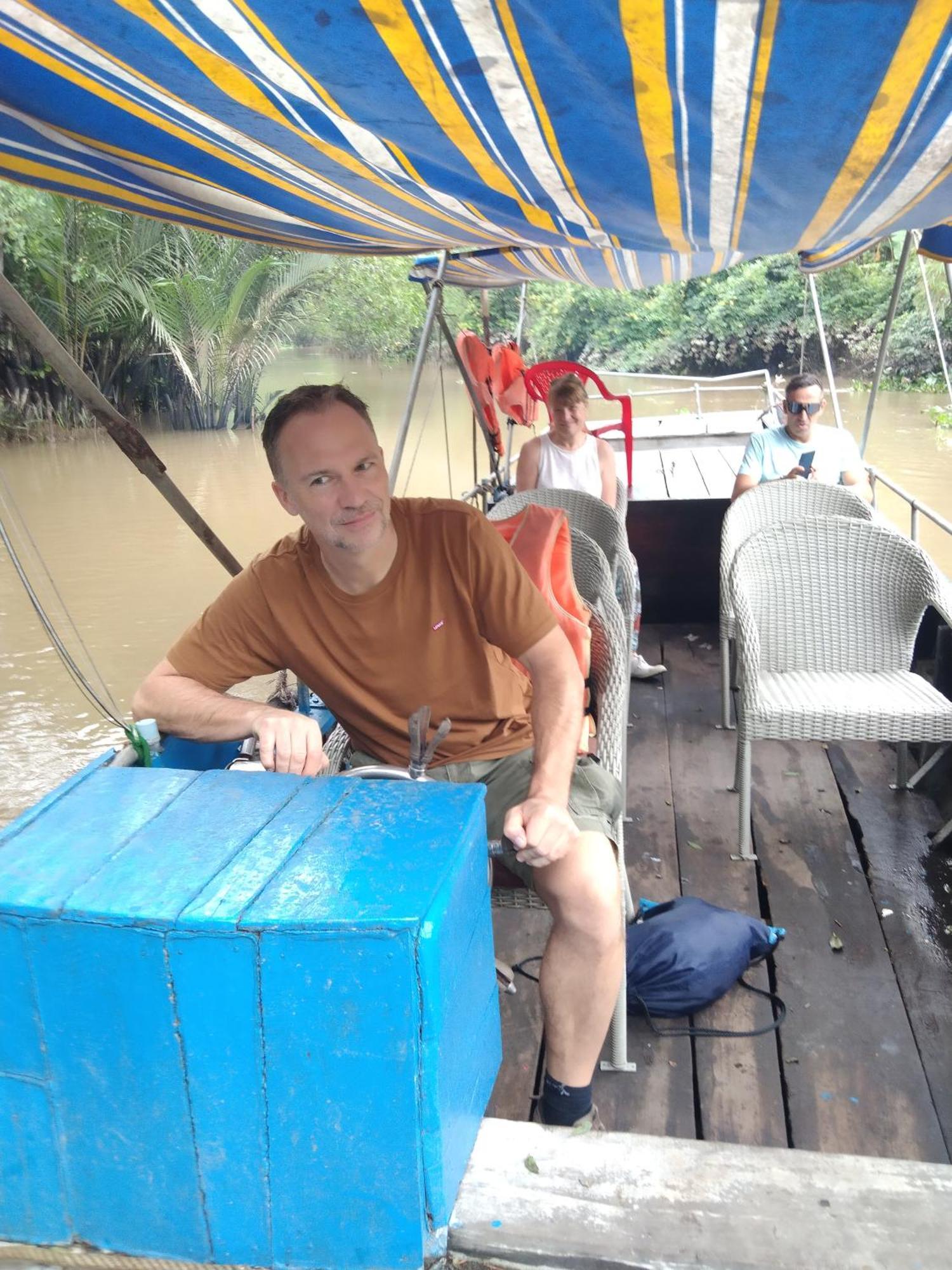 Quoc Phuong Riverside Homestay Ben Tre Exterior photo