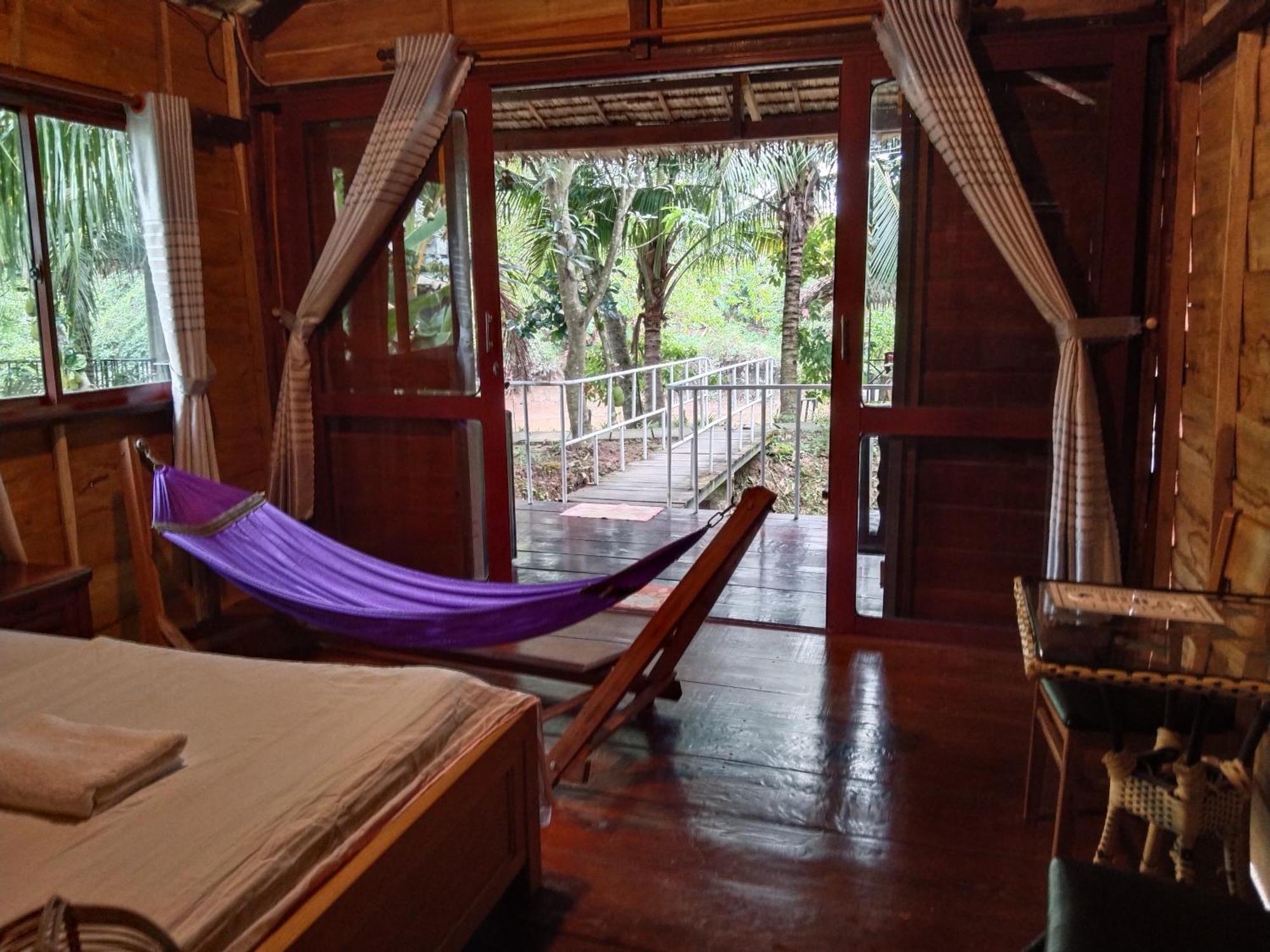 Quoc Phuong Riverside Homestay Ben Tre Exterior photo